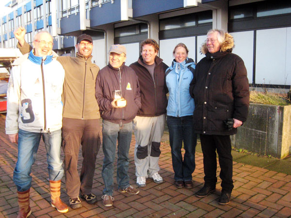 Die Teilnehmer v.l.: Thomas Möller, Michael Schäfer, Malte Griem, Kay Berg, Christine Berg-Lentz und Regattaleiter Achim Laasch.
