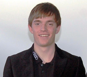 Maximilian Müller segelte bei der U21-Weltmeisterschaft im Laser Standard auf dem Balaton in Ungarn und belegte von 138 Teilnehmern Platz 71.