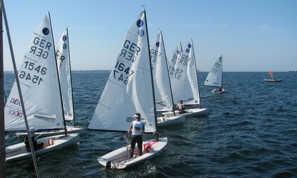 Vor dem Start versucht jeder die beste Position direkt an der Startlinie zu bekommen und