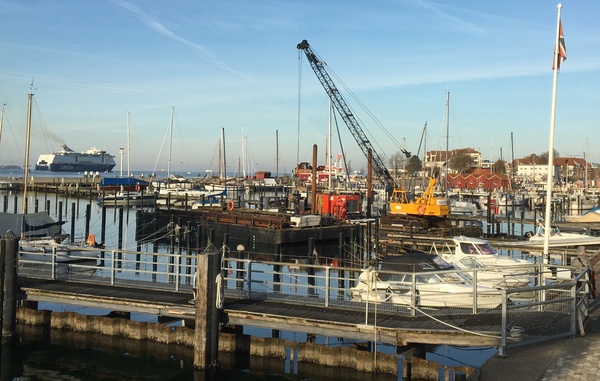 Mit schwerem Gerät war der Ostseedienst aus Kappeln angerückt und