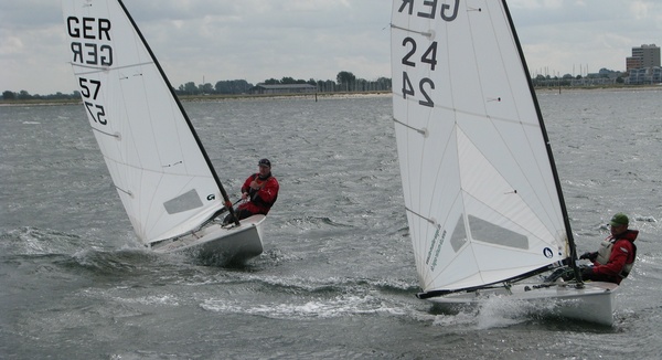 Martin Kotte (GER 24) konnte Niki Kraus (GER 57) immer auf Abstand halten.