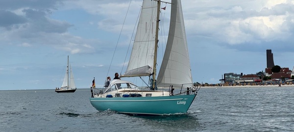 verteidigte die Führung mit seiner Halberg-Rassy Monsun 31 bis ins Ziel.