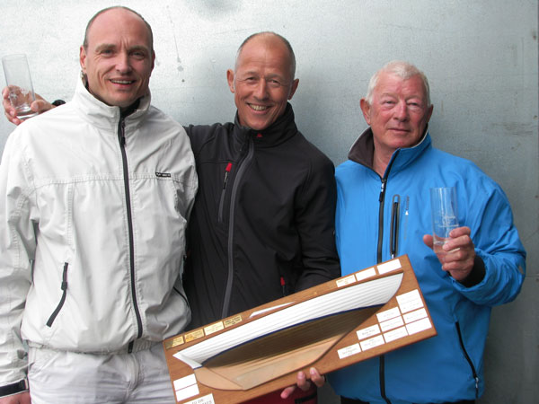 Die Gesamtsieger v.l.: Gero Martens, Ulf und Dieter Kipcke.